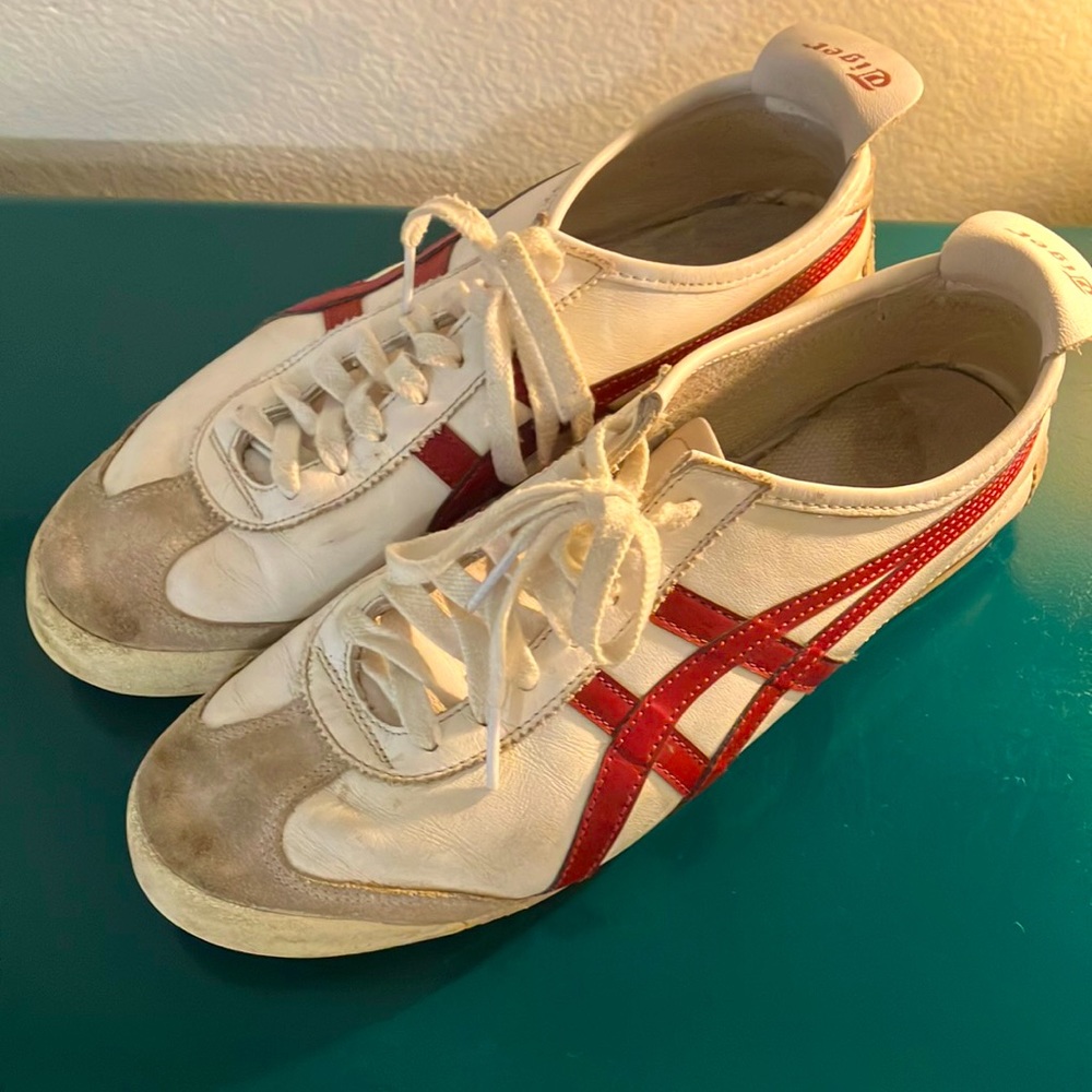 ASIC Tiger Onitsuka Mexico 66. Size 9 us men’s.